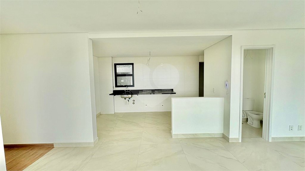 Apartamento à venda com 3 suítes em Jardim Maria José, Votorantim, SP