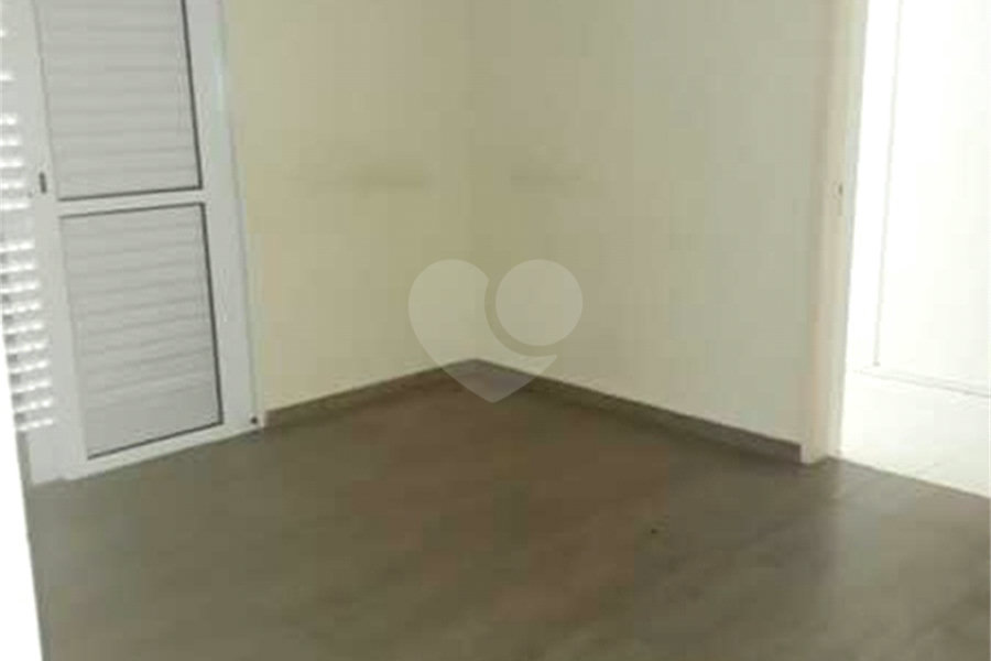 Casa à venda com 4 quartos, sendo 2 suítes, em Santana, São Paulo, SP