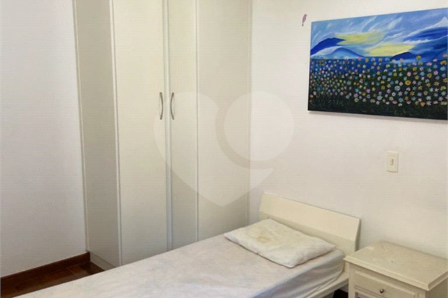 Sobrado à venda com 3 quartos, sendo 1 suíte, em Horto Florestal, São Paulo, SP