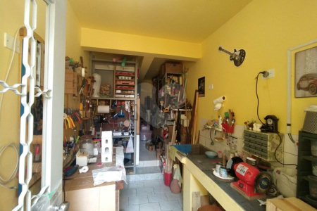 Casa à venda com 6 quartos, sendo 2 suítes, em Chora Menino, São Paulo, SP