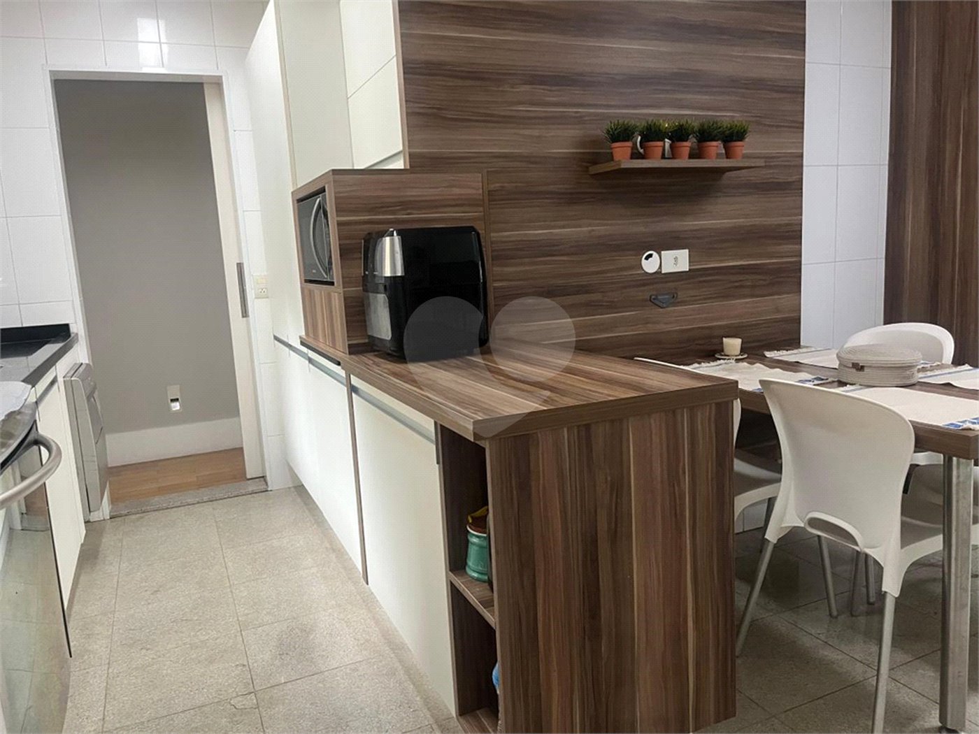 Apartamento à venda com 3 quartos, sendo 2 suítes, em Vila Mariana, São Paulo, SP