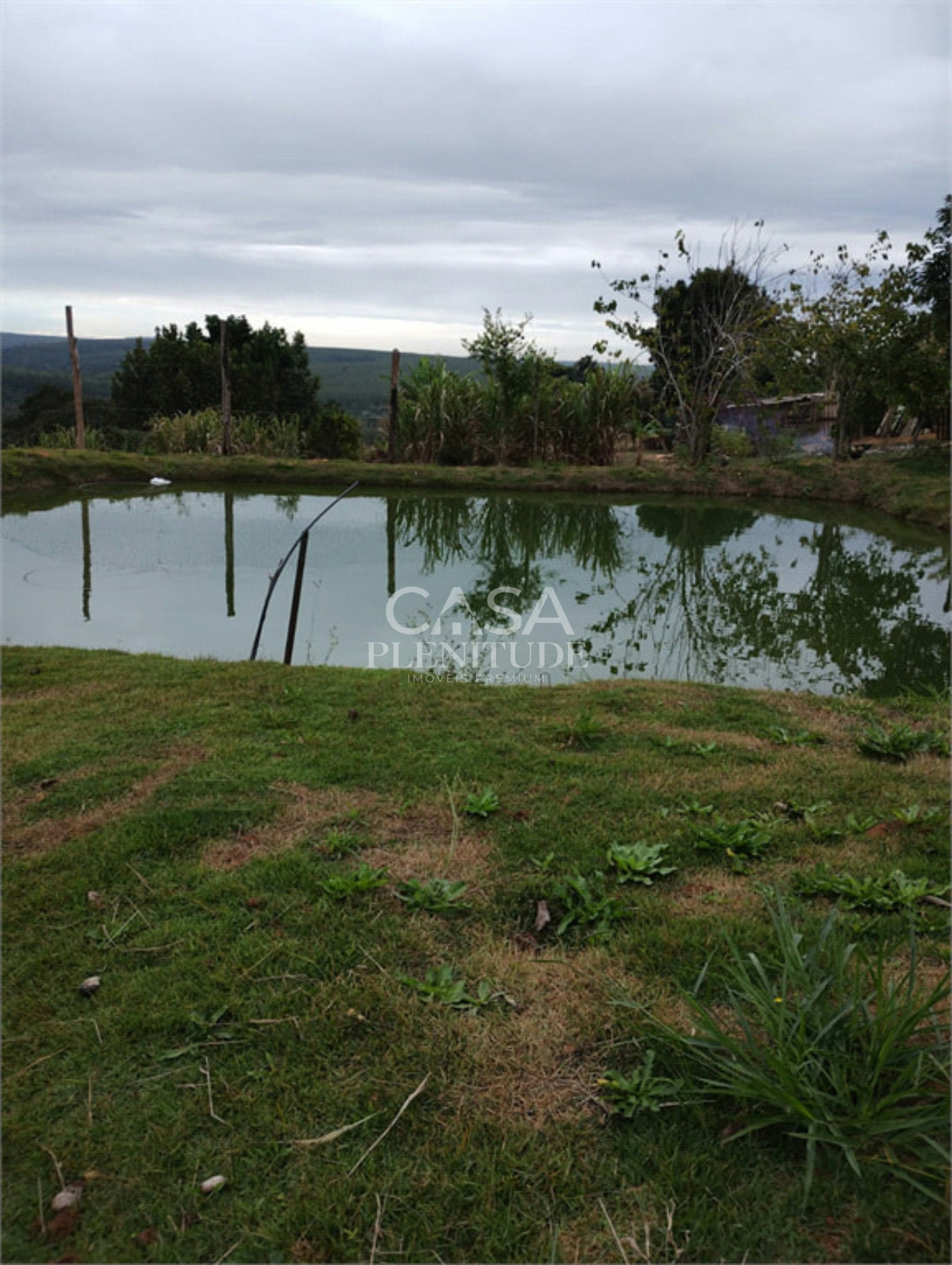 Chácara à venda com 3 quartos, sendo 1 suíte,  em Área Rural de Sarapuí, Sarapuí, SP