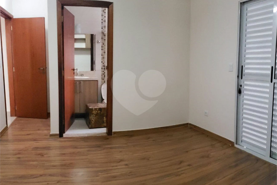 Sobrado à venda com 2 quartos, sendo 1 suíte, em Vila Nova Mazzei, São Paulo, SP