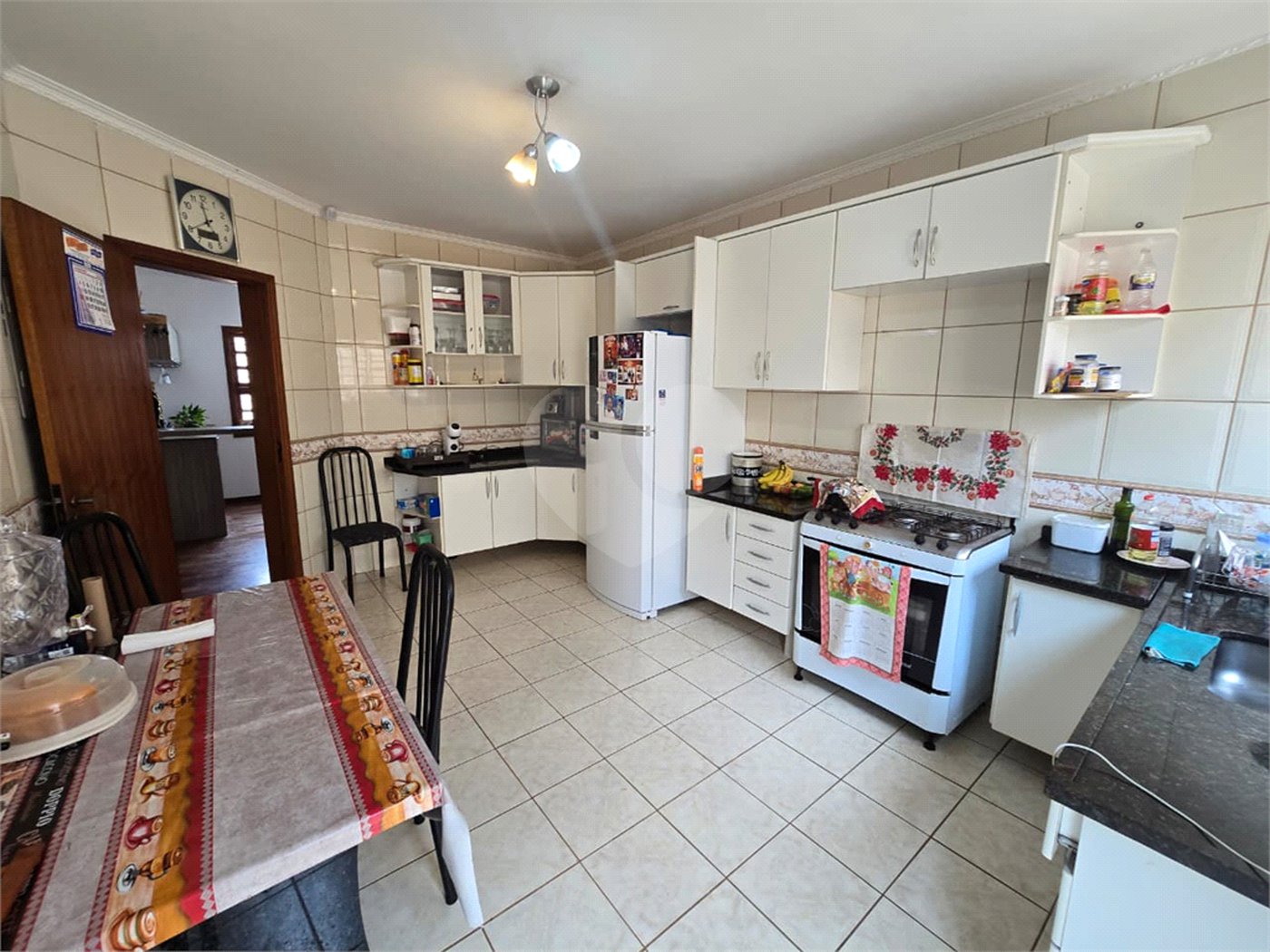 Casa à venda com 3 quartos, sendo 1 suíte,  em Jardim Shangri-lá, Itapetininga, SP