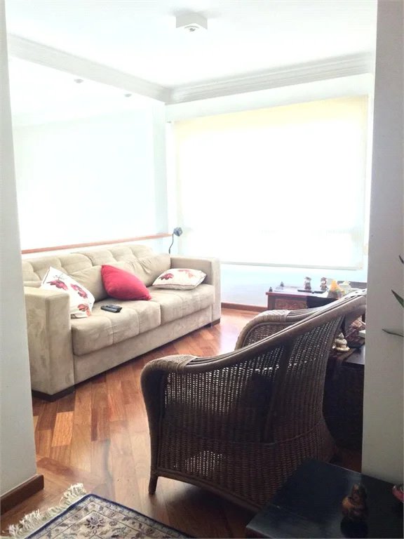 Apartamento à venda com 3 suítes em Vila Suzana, São Paulo, SP