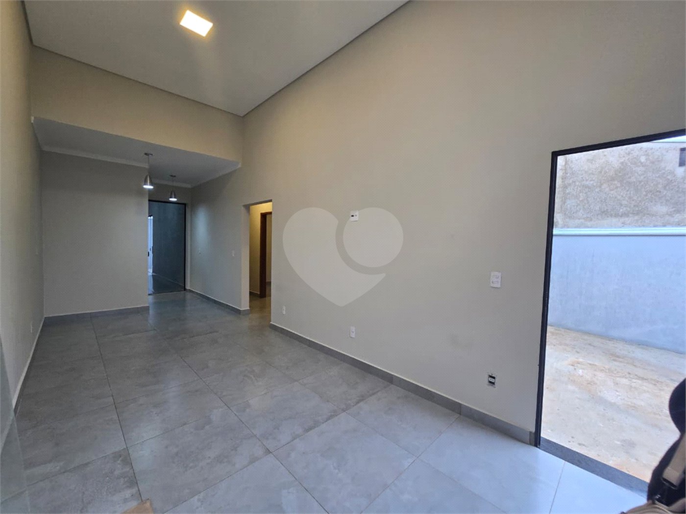 Casa à venda com 3 quartos, sendo 1 suíte, em Residencial Villaggio Di Capri, Itapetininga, SP