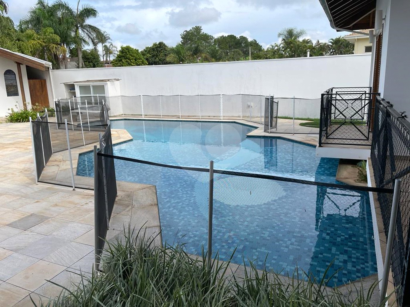 Casa à venda com 4 suítes no condomínio São Joaquim, Vinhedo - SP