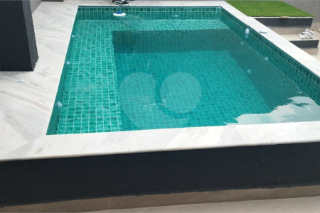 Casa à venda com 3 quartos, sendo 1 suíte, no condomínio Residencial Jardins da Catalunha, Atibaia - SP