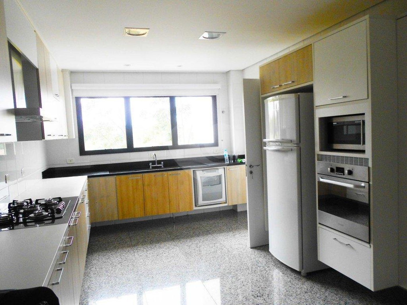 Apartamento para alugar com 4 suítes em Jardim Marajoara, São Paulo, SP
