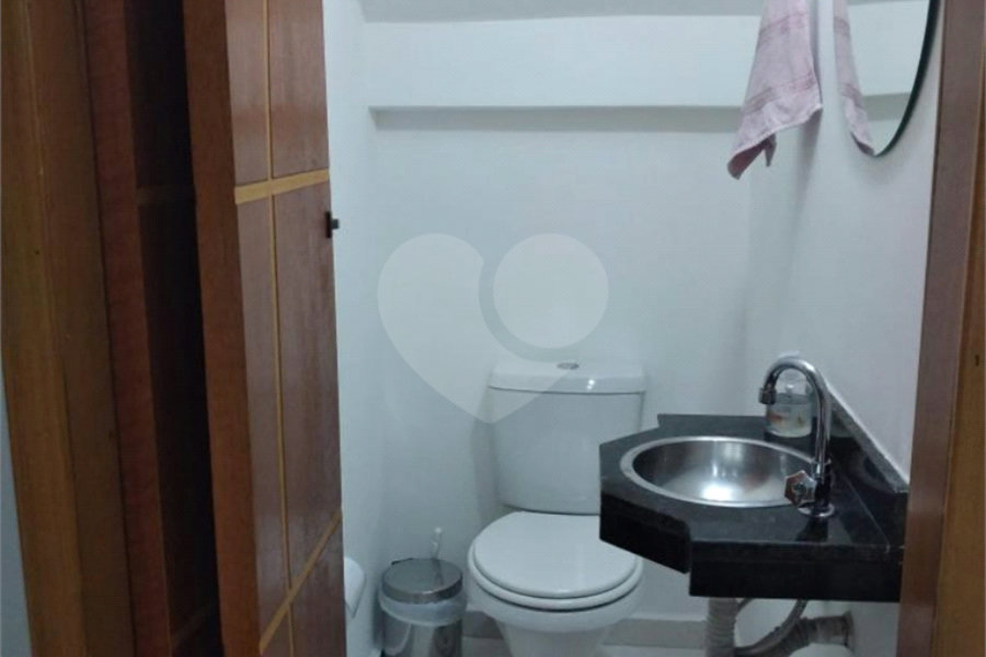 Casa à venda com 4 quartos, sendo 2 suítes, no condomínio Miro Carvalho - Pitinga, São Paulo - SP