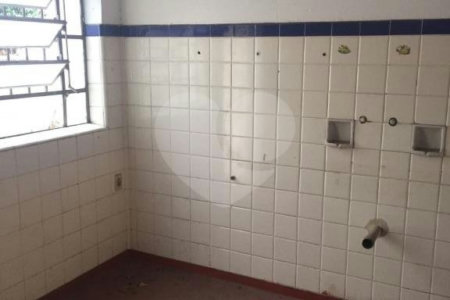 Casa à venda com 3 quartos em Mirandópolis, São Paulo, SP