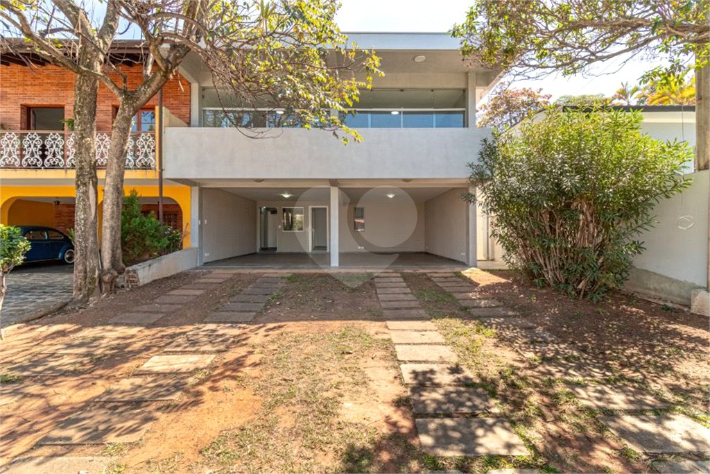 Casa à venda ou para alugar com 3 quartos, sendo 1 suíte, no condomínio Portal de Itu I, Itu - SP
