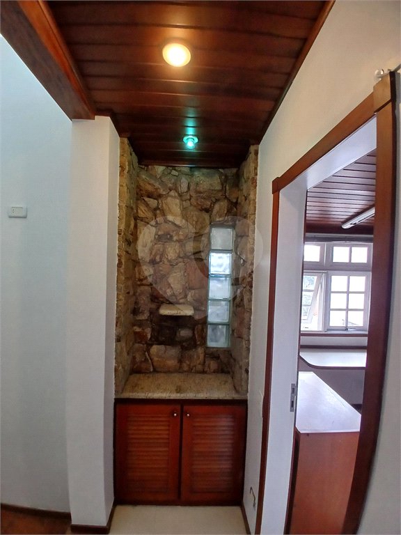 Casa à venda ou para alugar com 3 quartos, sendo 2 suítes, no condomínio Chácara das Rosas, São Paulo - SP