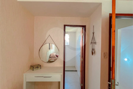 Casa à venda com 4 quartos, sendo 1 suíte, no condomínio Imperial Santa Cruz, Rio de Janeiro - RJ