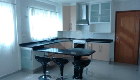 Sobrado à venda com 3 quartos, sendo 1 suíte,  em Vila Antonina, São Paulo, SP