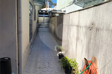 Sobrado à venda com 3 quartos, sendo 1 suíte, em Jardim da Glória, Cotia, SP