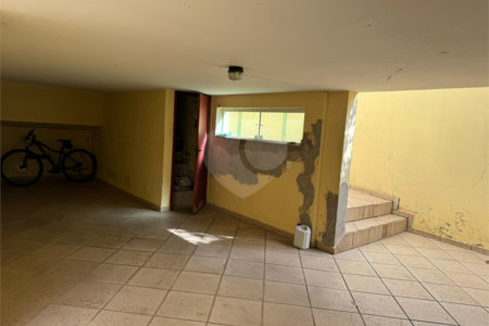 Casa à venda com 4 quartos, sendo 1 suíte, em Vila Henrique, Salto, SP