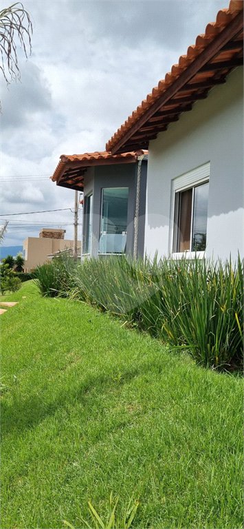 Casa à venda com 3 suítes no condomínio Residencial dos Lagos, Itupeva - SP