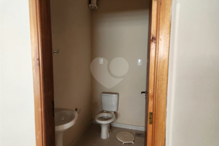 Sobrado à venda com 4 quartos, sendo 1 suíte, no Centro, Araraquara, SP