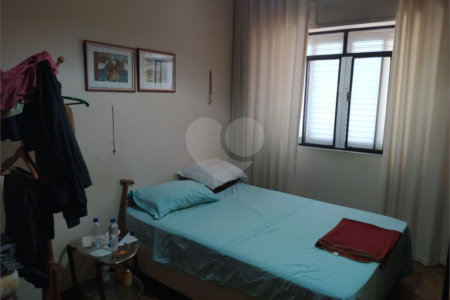 Casa à venda ou para alugar com 6 quartos, sendo 1 suíte, em Vila Junqueira, São Roque, SP