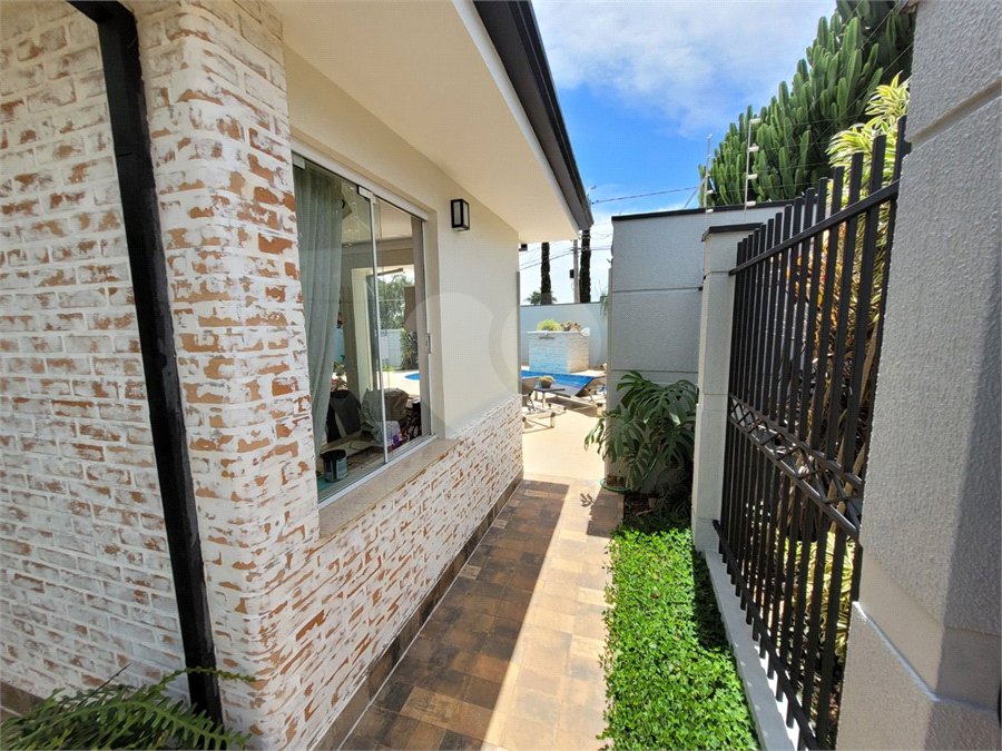 Casa à venda com 3 suítes em Chácara Areal, Indaiatuba, SP