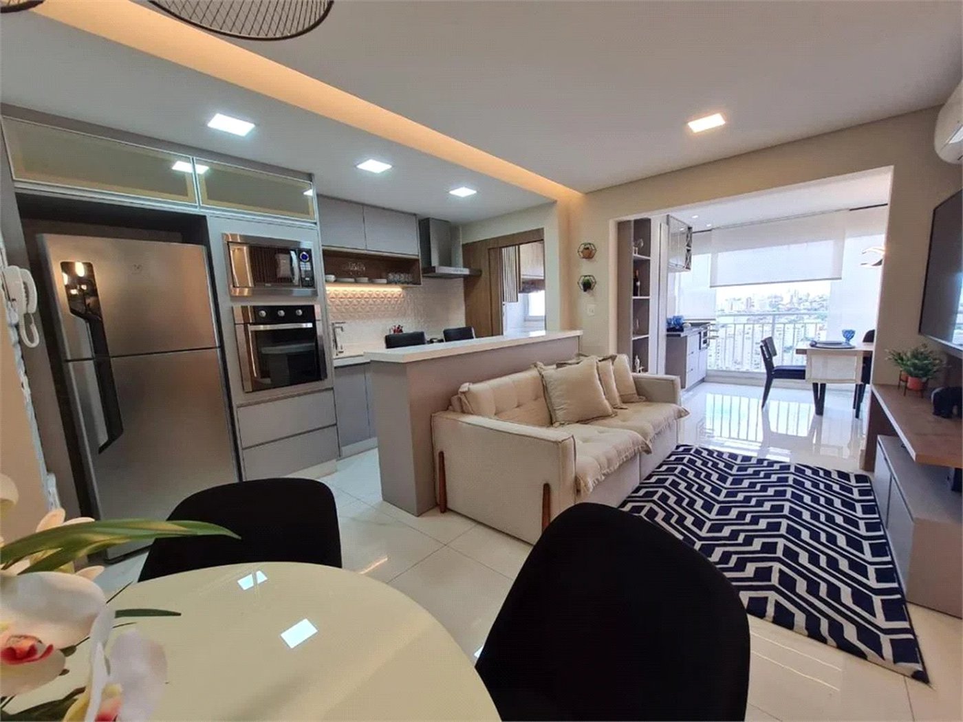 Apartamento à venda com 3 quartos, sendo 1 suíte, em Vila Anastácio, São Paulo, SP