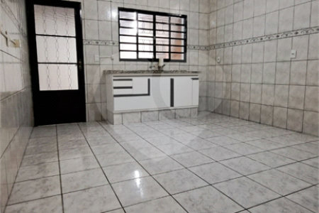 Sobrado à venda com 3 quartos, sendo 2 suítes, em Jardim Adriana, Indaiatuba, SP