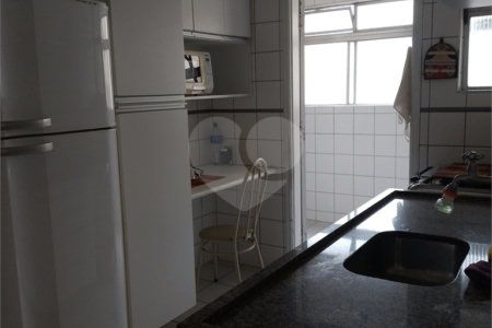 Apartamento à venda com 3 quartos, sendo 1 suíte,  em Pinheiros, São Paulo, SP