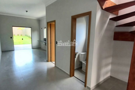 Casa à venda com 3 suítes em Alvinópolis, Atibaia, SP