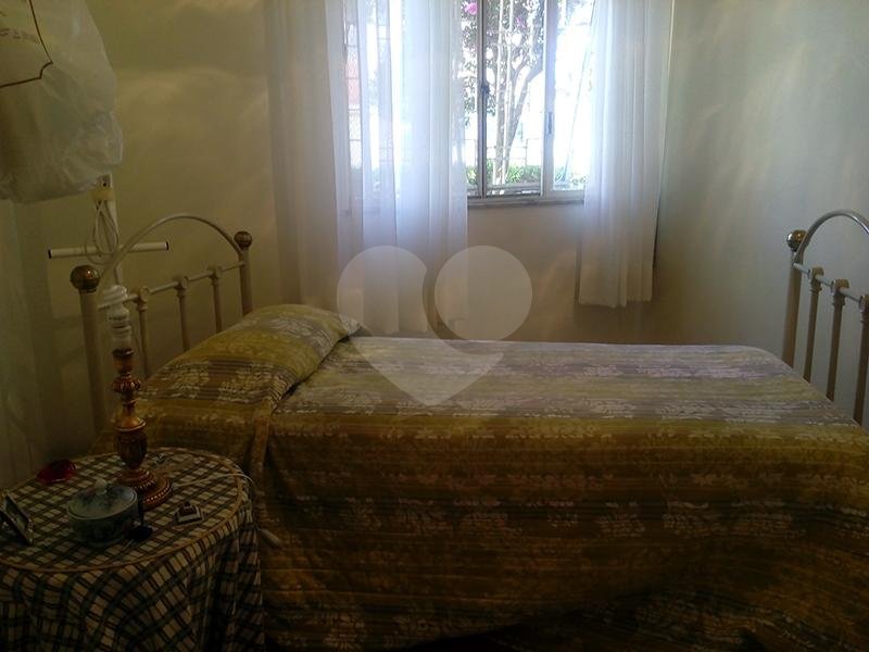 Casa à venda com 5 quartos, sendo 2 suítes, em Santana, São Paulo, SP