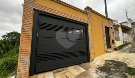 Casa à venda com 3 quartos em Vila Rosa, Itapetininga, SP