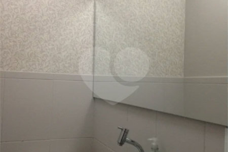 Casa à venda com 3 quartos, sendo 1 suíte, no condomínio Village Jardim Versailles, Jundiaí - SP