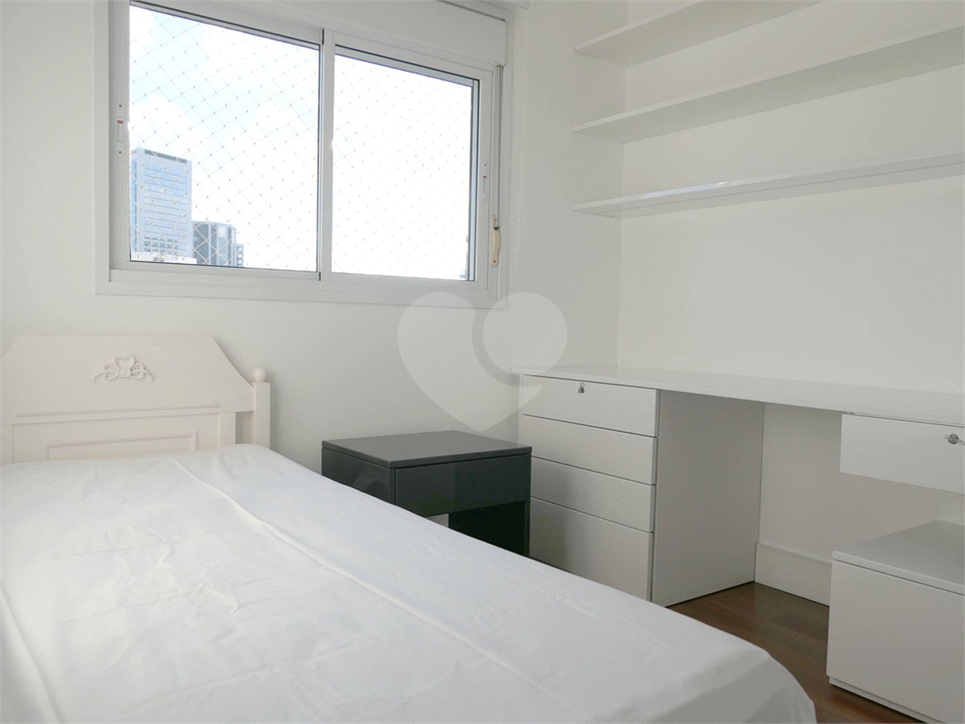 Apartamento para alugar com 3 quartos, sendo 1 suíte, em Vila Olímpia, São Paulo, SP