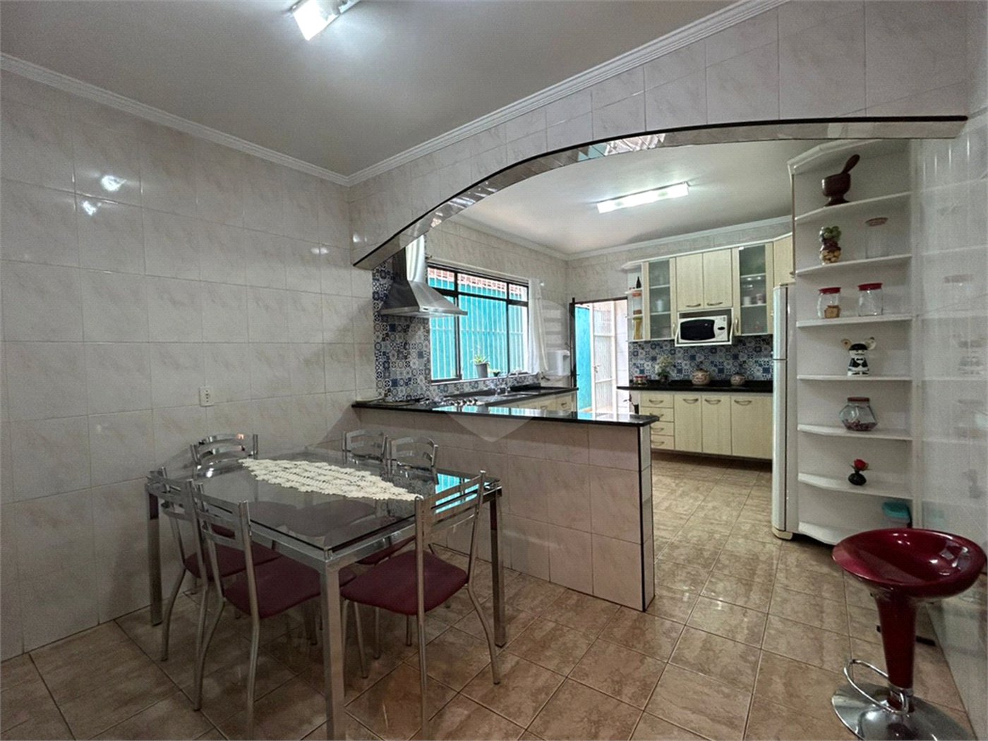 Sobrado à venda com 3 quartos, sendo 1 suíte, em Tremembé, São Paulo, SP
