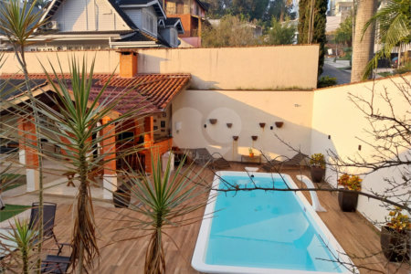 Casa Térrea à venda com 4 quartos, sendo 1 suíte,  em Parque dos Lagos, Mogi das Cruzes, SP