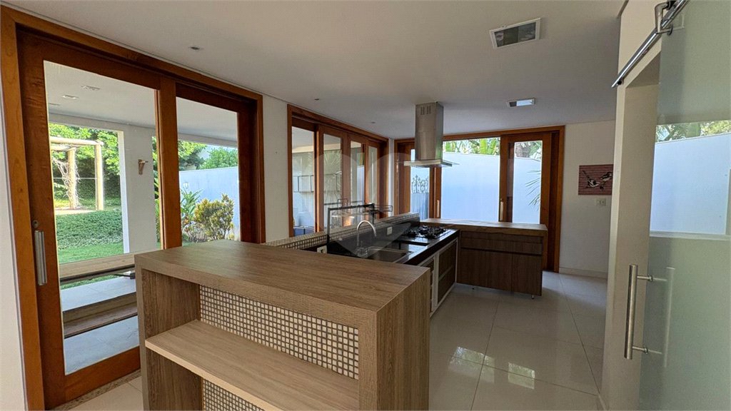 Casa à venda com 3 suítes no condomínio Vivendas do Lago, Sorocaba - SP