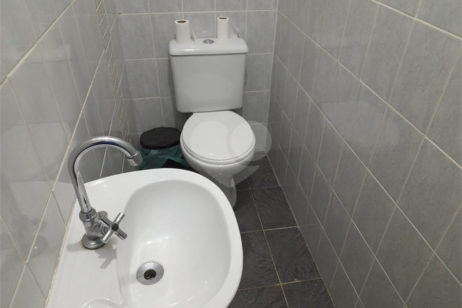 Sobrado à venda com 4 quartos, sendo 1 suíte, em Chora Menino, São Paulo, SP