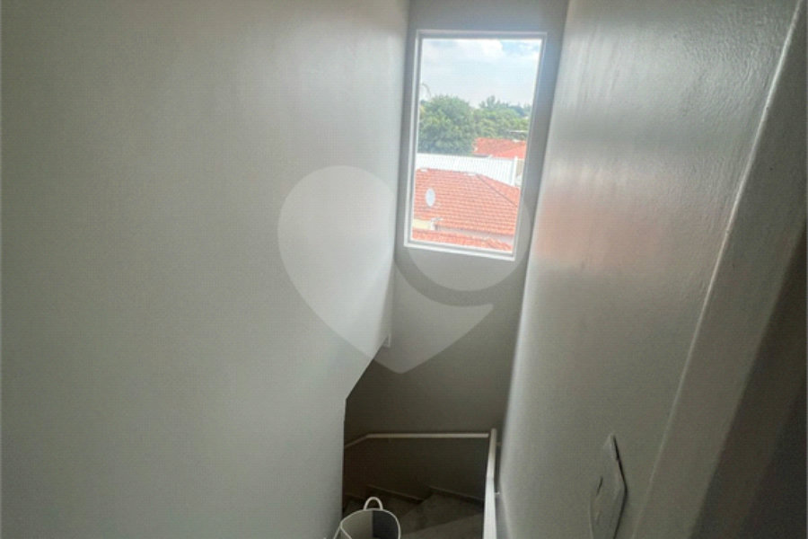 Sobrado à venda com 3 quartos, sendo 1 suíte,  em Vila Irmãos Arnoni, São Paulo, SP