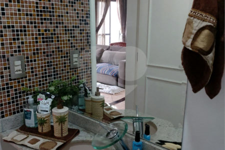 Apartamento à venda com 3 suítes em Vila Regente Feijó, São Paulo, SP