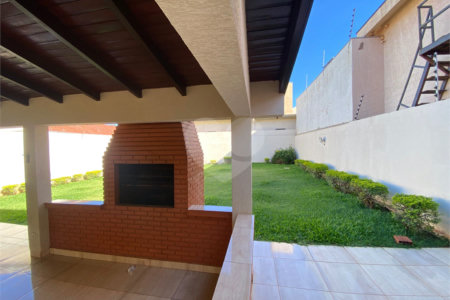 Casa à venda com 2 quartos, sendo 1 suíte, em Vila Renô, Ponta Porã, MS
