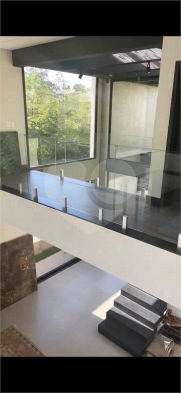 Casa à venda com 3 suítes no condomínio Reserva do Itamaracá, Valinhos - SP