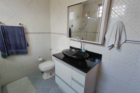 Sobrado à venda com 4 quartos, sendo 1 suíte,  em Parque dos Lagos, Ribeirão Preto, SP