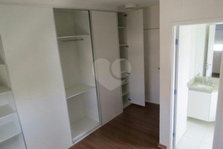 Apartamento à venda com 3 quartos, sendo 1 suíte, em Morumbi, São Paulo, SP