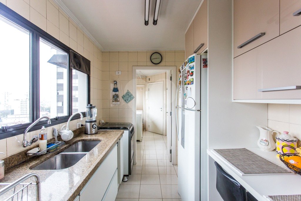 Apartamento à venda com 3 suítes em Vila Mascote, São Paulo, SP