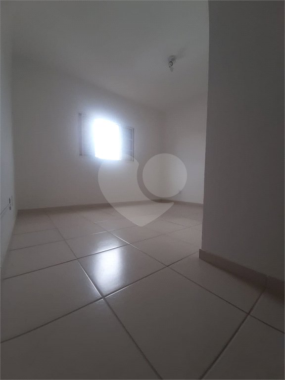Apartamento para venda ou locação no Residencial Bianchi.