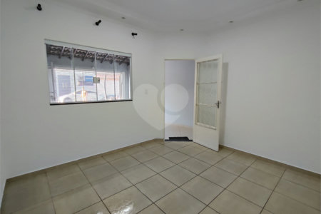Casa à venda com 2 quartos em Vila La Brunetti, Itapetininga, SP