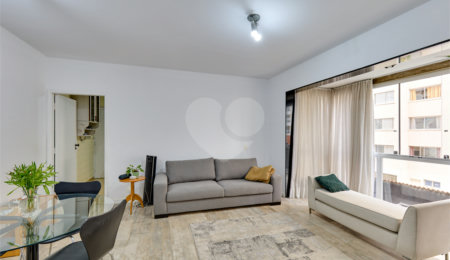 Apartamento à venda com 3 quartos, sendo 1 suíte,  em Vila Olímpia, São Paulo, SP