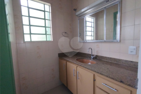 Casa Térrea à venda com 3 quartos no Centro, Mogi das Cruzes, SP