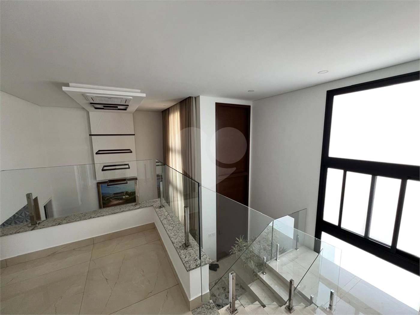 Casa à venda com 5 quartos, sendo 4 suítes, no condomínio Terras de Mont Serrat, Salto - SP