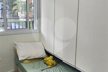 Apartamento à venda Campo Belo, 74 m², 3 dormitórios, 1 suíte, varanda gourmet, 2 vagas, depósito